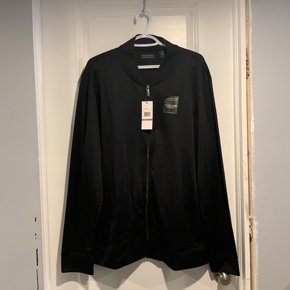 NWT-Axist Performance, Men’s, Zippered Jacket.